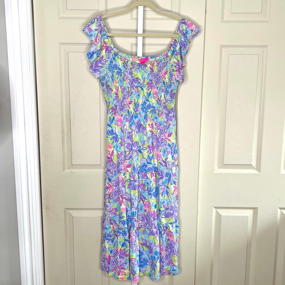 Lilly Pulitzer Jilly Smocked
Midi Dress Ruffle Floral
Printed Resort Size L A31 - Picture 2 of 12